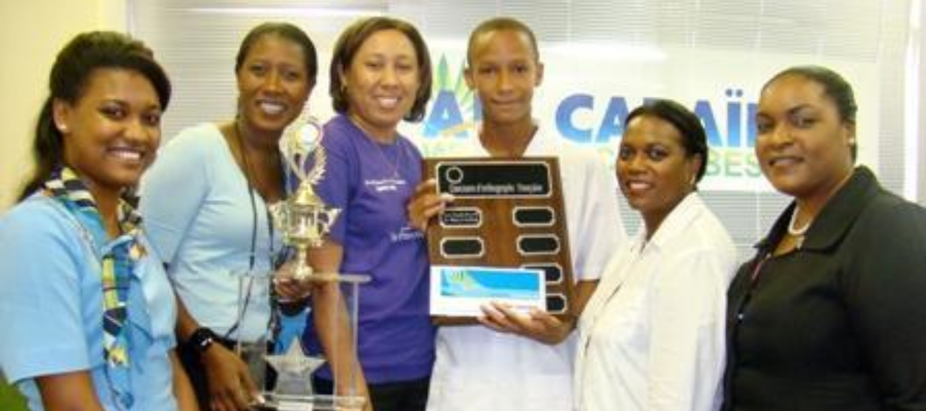 Harris supports the 2011 Francophonie Spelling Bee Championship